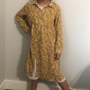 Beautiful brand new with tag spring/fall Zara girls dress.